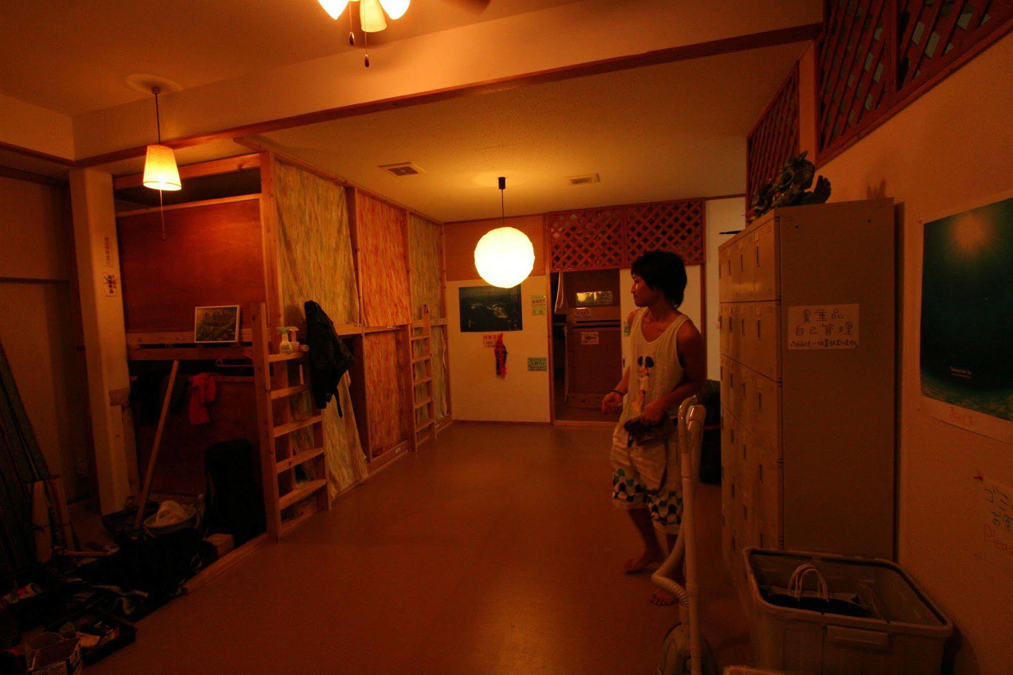 Okinawa Guest House Kerama Naha Buitenkant foto